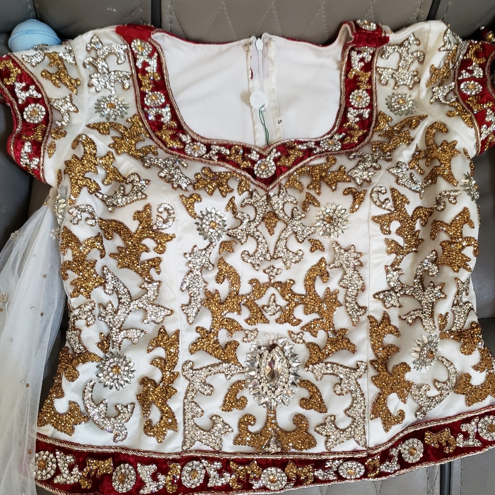 Major REDUCTION Brand new bridal lengha
